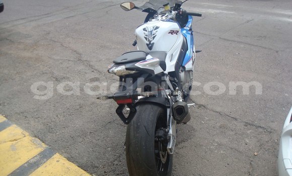 Buy Import BMW S 1000 White Bike in Baydhabo in Bay Buy Import BMW S 1000 White Bike in Baydhabo in Bay