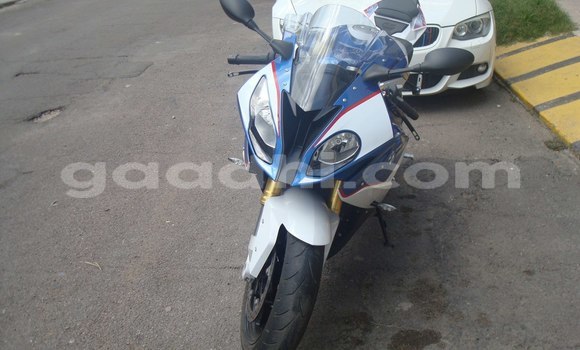 Buy Import BMW S 1000 White Bike in Baydhabo in Bay Buy Import BMW S 1000 White Bike in Baydhabo in Bay