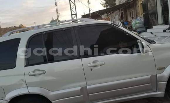Buy Used Suzuki Escudo White Car in Hargeysa in Somaliland Buy Used Suzuki Escudo White Car in Hargeysa in Somaliland