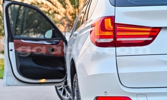 Buy Used BMW X6 White Car in Baki in Awdal Buy Used BMW X6 White Car in Baki in Awdal