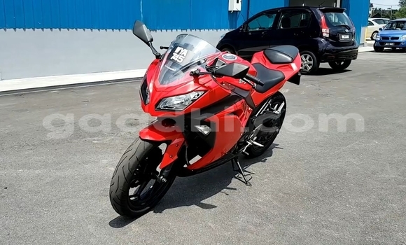 ይግዙ ያገለገለ Kawasaki Ninja ቀይ ሞተር በ ባንድሩሞኢዮ በ ባሪ ይግዙ ያገለገለ Kawasaki Ninja ቀይ ሞተር በ ባንድሩሞኢዮ በ ባሪ