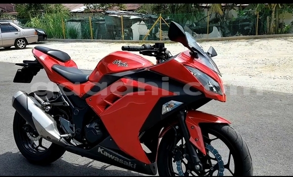 ይግዙ ያገለገለ Kawasaki Ninja ቀይ ሞተር በ ባንድሩሞኢዮ በ ባሪ ይግዙ ያገለገለ Kawasaki Ninja ቀይ ሞተር በ ባንድሩሞኢዮ በ ባሪ