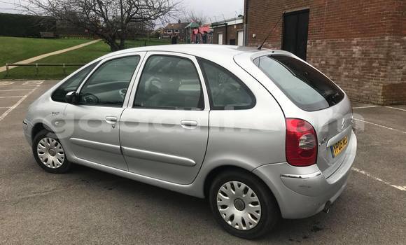 Buy Import Citroen Xsara Picasso Silver Car in Afgooye in Somalia Buy Import Citroen Xsara Picasso Silver Car in Afgooye in Somalia