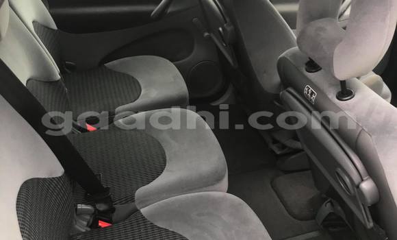 Buy Import Citroen Xsara Picasso Silver Car in Afgooye in Somalia Buy Import Citroen Xsara Picasso Silver Car in Afgooye in Somalia