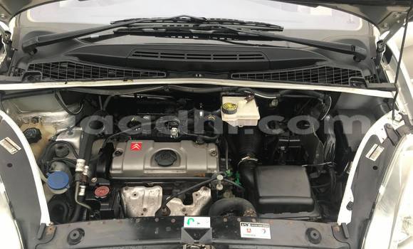 Buy Import Citroen Xsara Picasso Silver Car in Afgooye in Somalia Buy Import Citroen Xsara Picasso Silver Car in Afgooye in Somalia