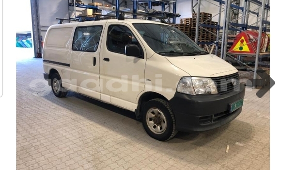 ይግዙ ያገለገለ Toyota Hiace ነጭ መኪና በ ሐርጌሳ በ ሶማሊላንድ ይግዙ ያገለገለ Toyota Hiace ነጭ መኪና በ ሐርጌሳ በ ሶማሊላንድ