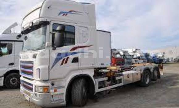 ይግዙ ያገለገለ Scania R420 ነጭ የጭነት መኪና በ ሐርጌሳ በ ሶማሊላንድ ይግዙ ያገለገለ Scania R420 ነጭ የጭነት መኪና በ ሐርጌሳ በ ሶማሊላንድ