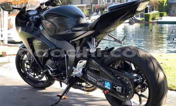 اشتري مستعمل Honda CBR 1000 RR أسود دراجة نارية في أفجوي في الصومال اشتري مستعمل Honda CBR 1000 RR أسود دراجة نارية في أفجوي في الصومال