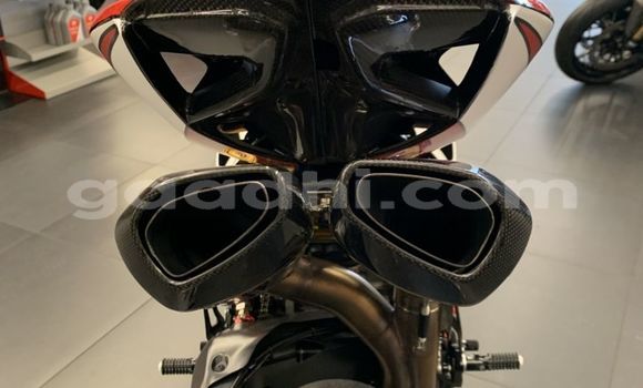 اشتري جديد Ducati 1198 أحمر دراجة نارية في Bandarmu'ayo في باري اشتري جديد Ducati 1198 أحمر دراجة نارية في Bandarmu'ayo في باري