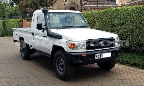Nunua Ilio tumika Toyota Land Cruiser Nyingine Gari ndani ya Mogadishu nchini Somalia Nunua Ilio tumika Toyota Land Cruiser Nyingine Gari ndani ya Mogadishu nchini Somalia