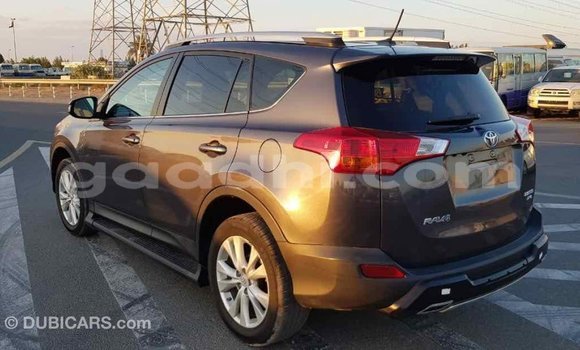 اشتري Imported Toyota RAV4 آخر سيارة في Import - Dubai في الصومال اشتري Imported Toyota RAV4 آخر سيارة في Import - Dubai في الصومال