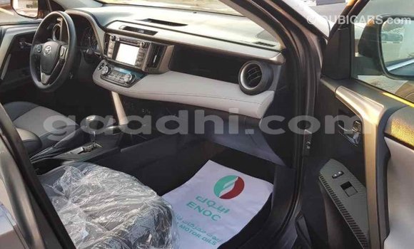 اشتري Imported Toyota RAV4 آخر سيارة في Import - Dubai في الصومال اشتري Imported Toyota RAV4 آخر سيارة في Import - Dubai في الصومال