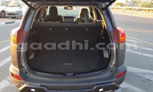 اشتري Imported Toyota RAV4 آخر سيارة في Import - Dubai في الصومال اشتري Imported Toyota RAV4 آخر سيارة في Import - Dubai في الصومال