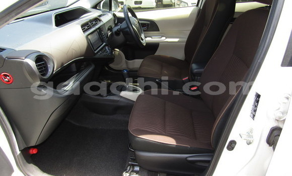 Buy Used Toyota Aqua White Car in Import - Dubai in Somalia Buy Used Toyota Aqua White Car in Import - Dubai in Somalia