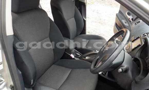 Nunua Ilio tumika Toyota Blade Fedha Gari ndani ya Import - Dubai nchini Somalia Nunua Ilio tumika Toyota Blade Fedha Gari ndani ya Import - Dubai nchini Somalia