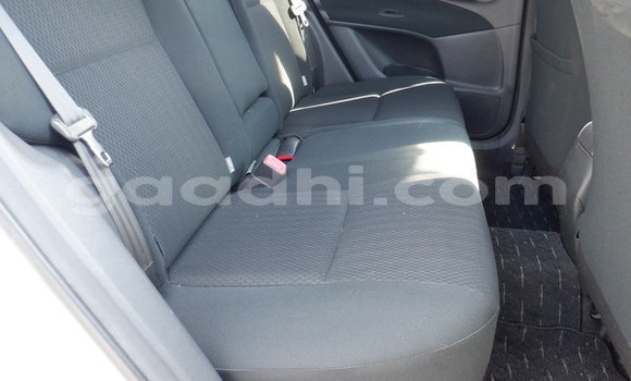 Buy Used Toyota Auris White Car in Import - Dubai in Somalia Buy Used Toyota Auris White Car in Import - Dubai in Somalia