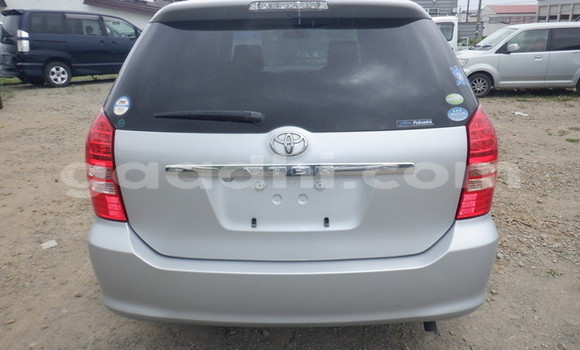 Buy Used Toyota Wish Silver Car in Import - Dubai in Somalia Buy Used Toyota Wish Silver Car in Import - Dubai in Somalia