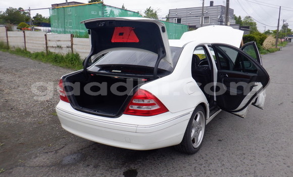 Buy Used Mercedes-Benz C–Class White Car in Import - Dubai in Somalia Buy Used Mercedes-Benz C–Class White Car in Import - Dubai in Somalia