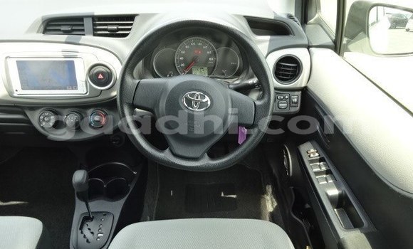 Buy Used Toyota Vitz White Car in Dujuma in Gedo Buy Used Toyota Vitz White Car in Dujuma in Gedo