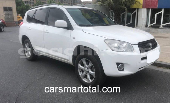 Buy Used Toyota RAV4 White Car in Bardhere in Gedo Buy Used Toyota RAV4 White Car in Bardhere in Gedo