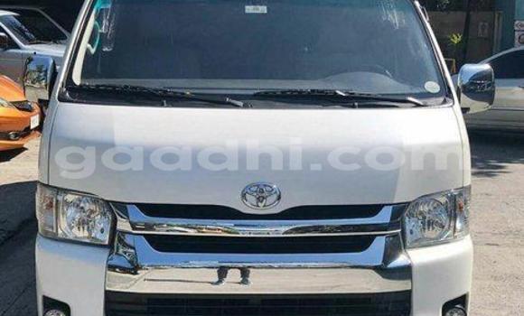 ይግዙ ያገለገለ Toyota Hiace ነጭ መኪና በ ባኪ በ አወቀ ይግዙ ያገለገለ Toyota Hiace ነጭ መኪና በ ባኪ በ አወቀ