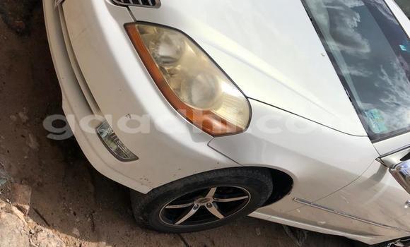 Oofamaa Toyota Mark II White Makiinaa iti Hargeysa keessatti Somaliland keessatti Oofamaa Toyota Mark II White Makiinaa iti Hargeysa keessatti Somaliland keessatti