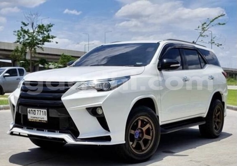 Big with watermark toyota fortuner somaliland hargeysa 5659