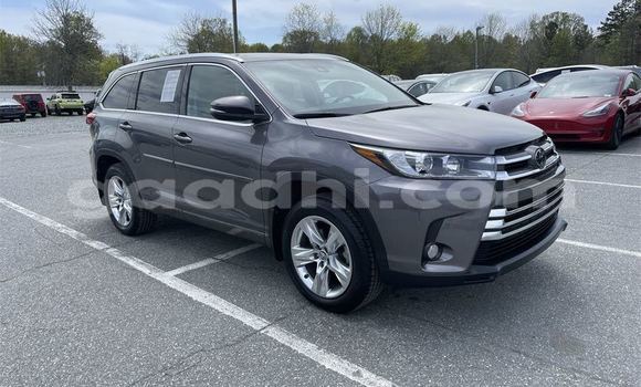 اشتري مستعمل Toyota Highlander آخر سيارة في Bardhere في جدو اشتري مستعمل Toyota Highlander آخر سيارة في Bardhere في جدو