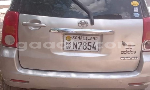 Oofamaa Toyota Raum Silver Makiinaa iti Hargeysa keessatti Somaliland keessatti Oofamaa Toyota Raum Silver Makiinaa iti Hargeysa keessatti Somaliland keessatti