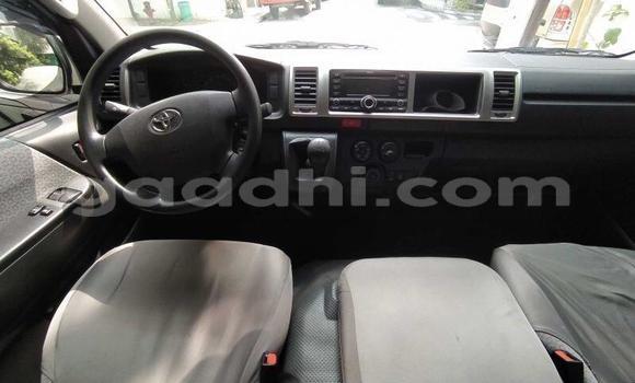 Buy Used Toyota Hiace White Car in Kismayo in Somalia Buy Used Toyota Hiace White Car in Kismayo in Somalia