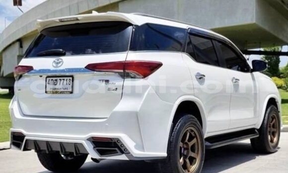 Buy Used Toyota Fortuner White Car in Odweyne in Togdher Buy Used Toyota Fortuner White Car in Odweyne in Togdher