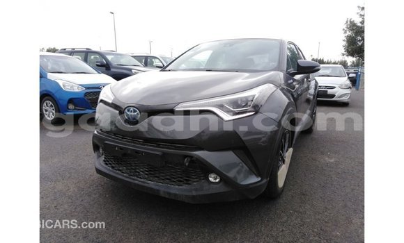 اشتري Imported Toyota C-HR آخر سيارة في Import - Dubai في الصومال اشتري Imported Toyota C-HR آخر سيارة في Import - Dubai في الصومال