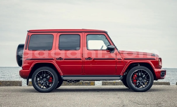 Nunua Ilio tumika Mercedes-Benz AMG GLC Nyekundu Gari ndani ya Afgooye nchini Somalia Nunua Ilio tumika Mercedes-Benz AMG GLC Nyekundu Gari ndani ya Afgooye nchini Somalia
