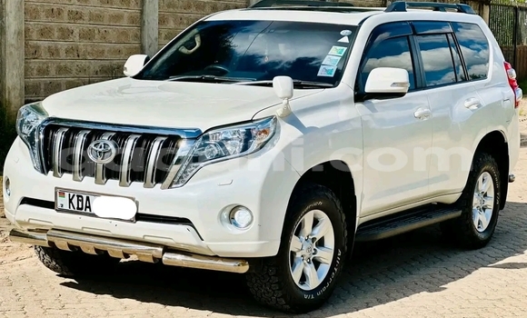 ይግዙ ያገለገለ Volvo F4 ነጭ የጭነት መኪና በ Garowe በ Nugal ይግዙ ያገለገለ Volvo F4 ነጭ የጭነት መኪና በ Garowe በ Nugal