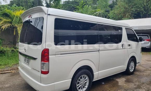 Buy Used Toyota Hiace White Car in Hargeysa in Somaliland Buy Used Toyota Hiace White Car in Hargeysa in Somaliland