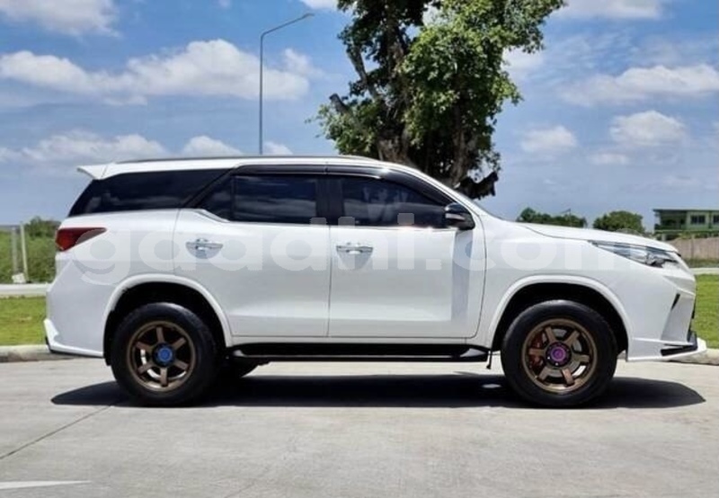 Big with watermark toyota fortuner somaliland hargeysa 5729