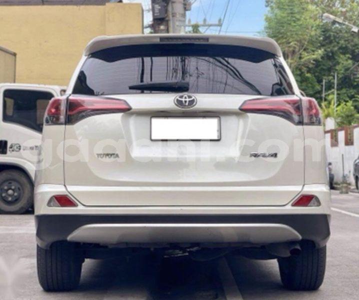 Big with watermark toyota rav4 somaliland hargeysa 5742