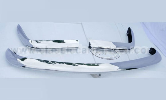 Haaraa Fiat 124 Spider Silver Makiinaa iti Dujuma keessatti Gedo keessatti Haaraa Fiat 124 Spider Silver Makiinaa iti Dujuma keessatti Gedo keessatti