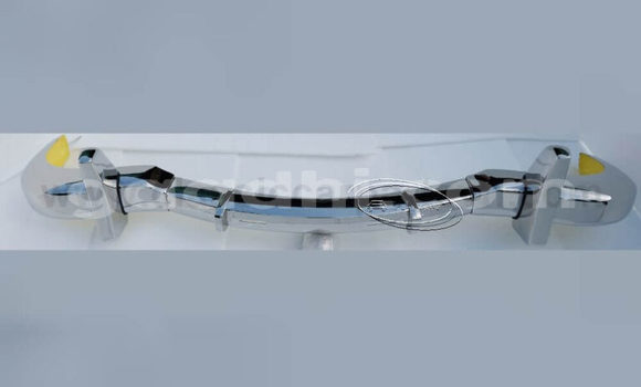 Haaraa Mercedes-Benz 300–Series Silver Makiinaa iti Qandala keessatti Bari keessatti Haaraa Mercedes-Benz 300–Series Silver Makiinaa iti Qandala keessatti Bari keessatti