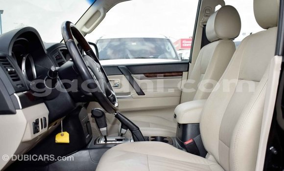 اشتري Imported Mitsubishi Pajero أسود سيارة في Import - Dubai في الصومال اشتري Imported Mitsubishi Pajero أسود سيارة في Import - Dubai في الصومال