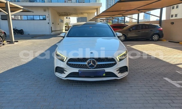 Buy Used Mercedes-Benz A200 White Car in Mogadishu in Somalia Buy Used Mercedes-Benz A200 White Car in Mogadishu in Somalia
