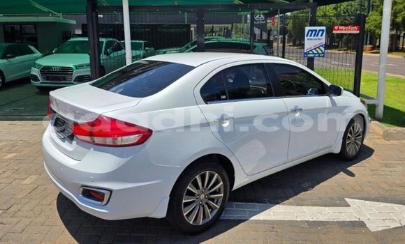 Buy Used Suzuki Ciaz White Car in Mogadishu in Somalia Buy Used Suzuki Ciaz White Car in Mogadishu in Somalia