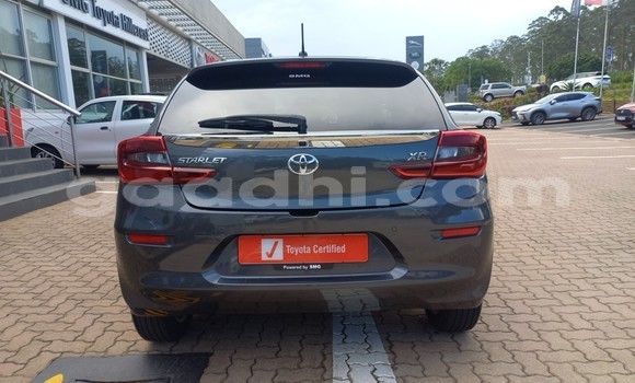 Nunua Ilio tumika Toyota Starlet Bluu Gari ndani ya Mogadishu nchini Somalia Nunua Ilio tumika Toyota Starlet Bluu Gari ndani ya Mogadishu nchini Somalia