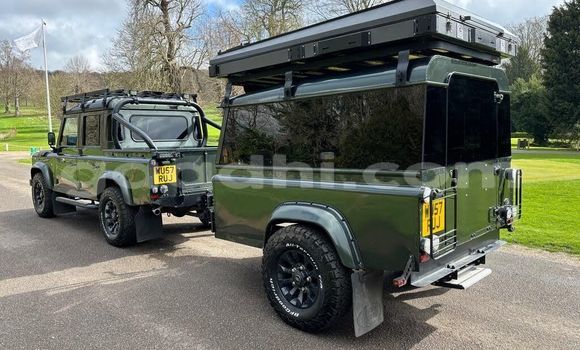 Buy Used Land Rover Defender Green Car in Mogadishu in Somalia Buy Used Land Rover Defender Green Car in Mogadishu in Somalia