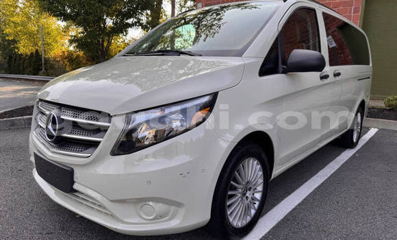 Buy Used Mercedes-Benz Vito White Car in Mogadishu in Somalia Buy Used Mercedes-Benz Vito White Car in Mogadishu in Somalia