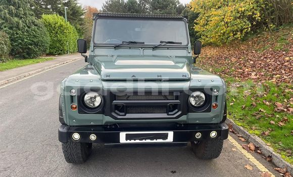 Buy Used Land Rover Defender Green Car in Mogadishu in Somalia Buy Used Land Rover Defender Green Car in Mogadishu in Somalia