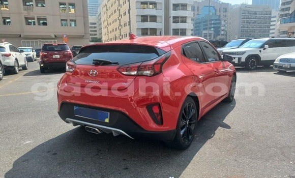 Nunua Ilio tumika Hyundai Veloster Kijani Gari ndani ya Mogadishu nchini Somalia Nunua Ilio tumika Hyundai Veloster Kijani Gari ndani ya Mogadishu nchini Somalia