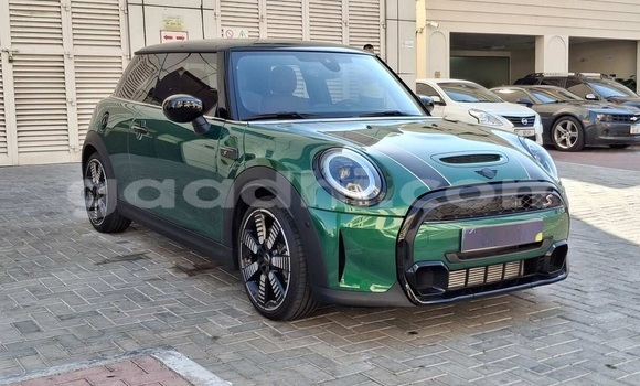 Buy Used MINI Cooper Green Car in Mogadishu in Somalia Buy Used MINI Cooper Green Car in Mogadishu in Somalia