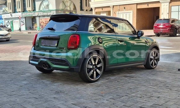 Buy Used MINI Cooper Green Car in Mogadishu in Somalia Buy Used MINI Cooper Green Car in Mogadishu in Somalia