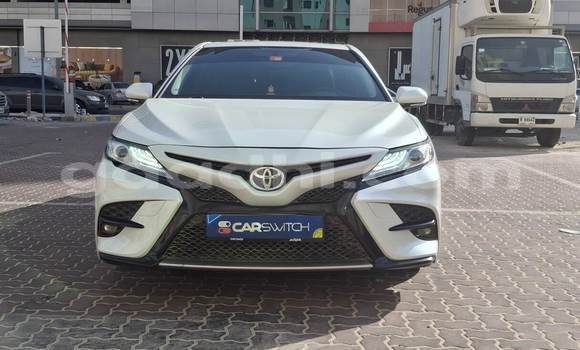 Buy Used Toyota Camry White Car in Mogadishu in Somalia Buy Used Toyota Camry White Car in Mogadishu in Somalia